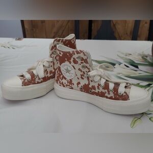 NWOT Converse Women's High-Top Platform Sneakers - Brown and White Animal Print